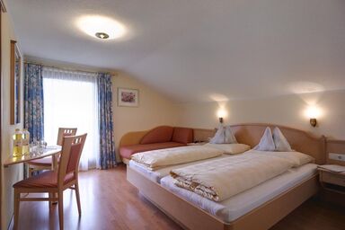 Regina, Pension - Doppelzimmer 6