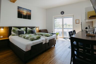 Sonnenweg Appartements - Appartement/Fewo Lena, Bad, WC, Balkon