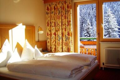 Waldhof, Pension - Ferienwohnung Arlberg