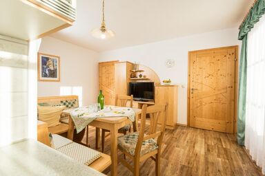 Urlaub am Bauernhof Hönigshof - Ferienwohnung Blumenwiese (1-2 Nächte)