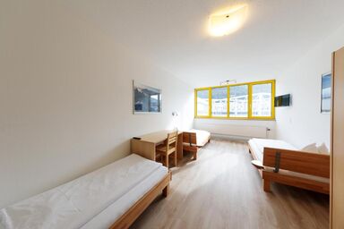 Landessportzentrum - Einzelzimmer mit Dusche od. Bad, WC