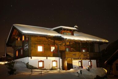 Haus Schmiedhof - Apartment Nr. 1/Wohn-Schlafraum/Dusche,