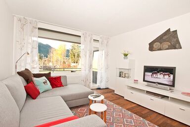 Ferienappartements Weissensee - App 1/6 - Moderne Fewo für bis 5 P. m. Balkonen + Bergblick