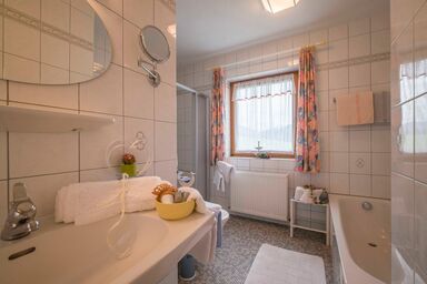 Landhaus Dengg - Ferienwohnung Bergpanorama für 2 bis 4 Personen