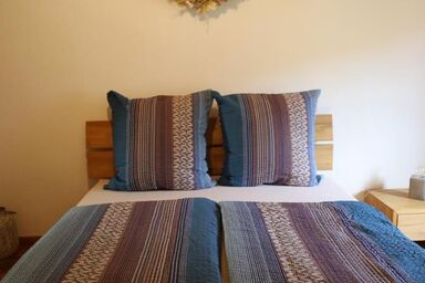 Steinhaus "Casa Holamundo" mit Bergblick