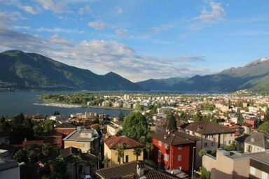Ferienwohnung mit Panorama-Sicht und Schwimmbad