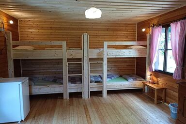 Berghütte mit Privatem Naturschwimmteich - Berghütte mit Terrasse (1000 Kraut Haus)