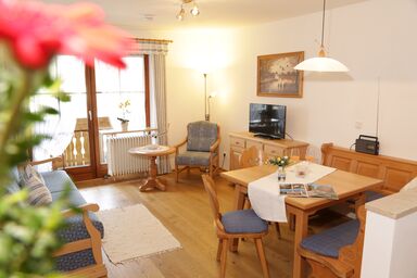Gästehaus Gruber - Typ B-Zwei-Zimmer-Ferienwohnung 1.OG 40 qm, 1 Schlafzimmer, Balkon
