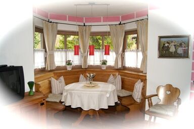 Haus Mariandl - Ferienwohnung Nr. 05, 55 qm, 4 Personen, 1 Schlafzimmer, Balkon