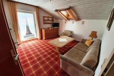 Haus Wonka - Mayer inkl. Chiemgaukarte - Ferienwohnung Rauschberg 48 qm, Balk., Küche, 1 Schlafzimmer, 1 Wohnschlafzimmer