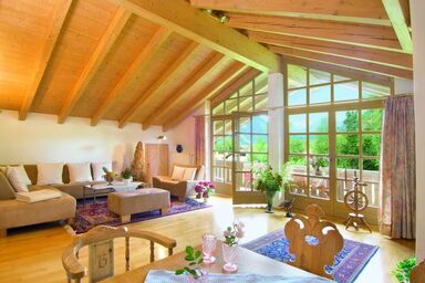 Landhaus Kramer inkl. Chiemgaukarte - Ferienwohnung 1, 120qm Unternberg, Balk., Küche, 2 Schlafz., 1 Wohnschlafz. WLAN