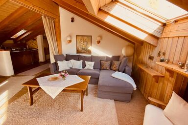 Ferienwohnungen Wagner inkl. Chiemgaukarte - Ferienwohnung 50 qm, Balkon, Kochnische, 1 Schlafzimmer, 1 Wohnschlafzimmer