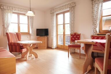 Haus Lofertal - Zwei-Raum-Ferienwohnung 50qm, Süd-West Balkon mit Bergpanorama