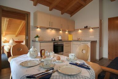 Fluchthäusl Ferienwohnung - Ferienwohnung Hochkalter, 1-2 Personen, Balkon, W-LAN, 1 Schlafzimmer