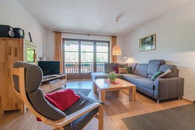 Am Sonnenhang inkl. Chiemgaukarte - Ferienwohnung 4/1234, 70qm, Balk., Küche, 2 Schlaf- und 1 Wohnzi., max 4 P. WLAN