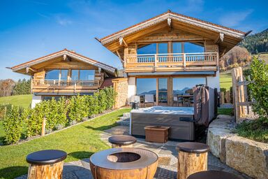 Alm-Chalets-Samerberg - Alm Chalet Kone, 130 qm für 4 Personen, Kaminofen, Boxspringbetten