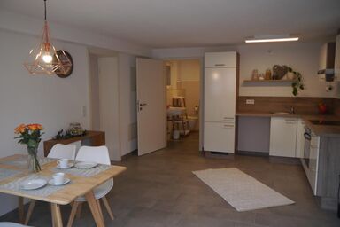 Ferienwohnung im Zentrum - Ferienwohnung im Zentrum von Bad Endorf, 40 qm Erdgeschoss, 1 separates Schlafzimmer