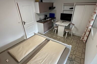 Gästehaus Deml - Appartement 5 mit Wohn-/Schlafraum