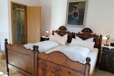 Ferienhof Moyer - Zimmer Stub’n Kammer, Süd-/Ostseite mit Balkon, 1. Etage, 23 qm