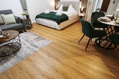 Emma Apartments - Ferienwohnung mit Balkon für max. 4 Personen