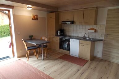 Ferienwohnungen "Dimpfl-Stadl" - Fewo. Schwarzeck 40 qm mit Terrasse  für 2 Personen