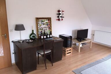 Weingut Ilmbacher Hof - Ferienwohnung Schwanbergblick, 90 qm, 2 Schlafzimmer, max. 4 Personen