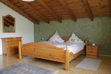 Ferienwohnungen Baur - Ferienwohnung Riedlsteinblick (70qm) für 4 Personen mit Balkon