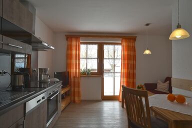 Ferienwohnungen "Haus Rachel" - Ferienwohnung 1 mit Terrasse und 1 Schlafzimmer