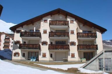 Chesa Blais - Chesa Blais .1