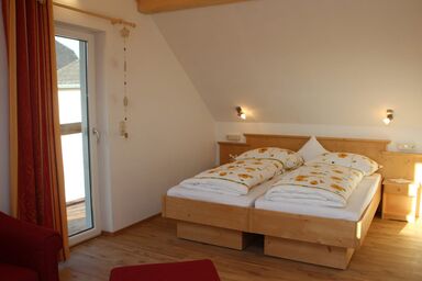 Bauernhof Braus - Doppelzimmer STERNENGUCKER