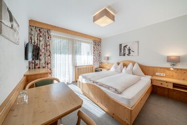 Pension Bergfrieden - Doppelzimmer mit Balkon