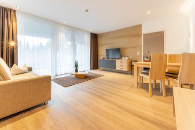 Alpin Resort Damüls - Junior Suite, Toilette und Bad/Dusche getrennt, Ba