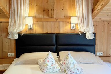 Der ORTNERHOF - Doppelzimmer DAS KAMMERL (HP)