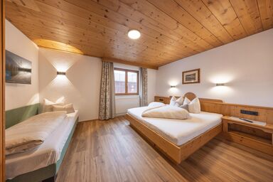 Ausserwieserhof - Große Ferienwohnung Abendglühen