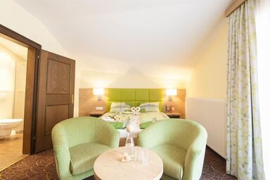 Kaiser-Franz, Appartementhaus - App. Nr. 6, 2 Dusche+WC, 3 Schlafräume, 90 m2