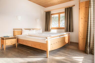 Bio-Berggasthof Bachrain - "Schwarzerberg" DZ mit Dusche, WC, Balkon