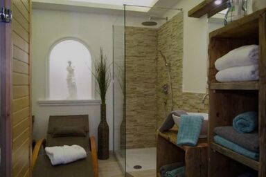 Priestereck & Nikolaus Bergsuite - Nikolaus Bergsuite