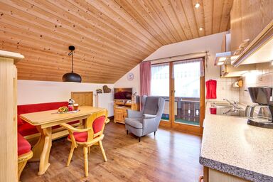 Gästehaus Alpina - Ferienwohnung Großenast