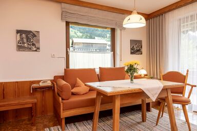 Gästehaus Etschmann - Appartement mit Bad/WC    "A1"