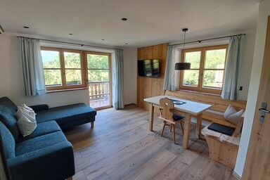 Gästehaus Becher, Kreuth-Point - Ferienwohnung 1 - Servus NEU