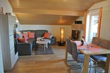 Ferienwohnung Schloßberg mit Bergblick