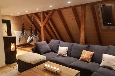 Moderne Ferienwohnung mit Hot Tub und Fasssauna