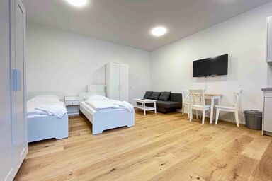 AM1O82 Zeitgerecht eingerichtete Monteurwohnung