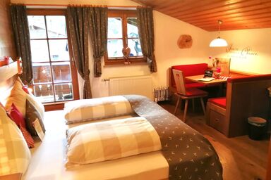 Gästehaus Schönfeld - Apartment Zwerchenberg  - Ein-Raum-Apartment 26m² mit Balkon und Morgensonne