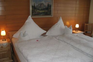 Haus Moser - Doppelzimmer Dusche/WC, Balkon, TV, Nichtraucher, Obergeschoss