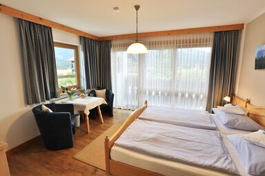 Gästehaus Münchner Hof - Komfortables Doppelzimmer mit Südbalkon