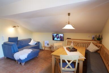 Gästehaus Gruber - Typ C Ferienwohnung Chiemsee 2.OG 50 qm bis 4 Personen, 1 Schlafzimmer, Balkon