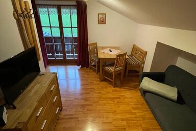 Ferienwohnung am Brandnerfeld - Ferienwohnung Hoher Göll, 1 bis 2 Personen, 34 qm, Balkon, Mansardenwohnung
