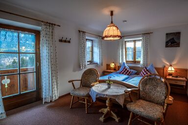 Möslerlehen - Doppelzimmer Nr. 2, 24 m², Dusche/WC, Balkon, TV, W-LAN, Schlafcouch bis 15 Jahre