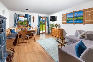 Vorderponholz Ferienwohnungen - Ferienwohnung  Alpenglück, 1-5 Personen, 65 qm, Terrasse, W-LAN, 2 Schlafzimmer